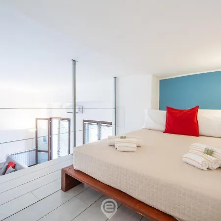 Apartament The Bright Cagliari