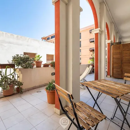 The Bright Apartment Cagliari